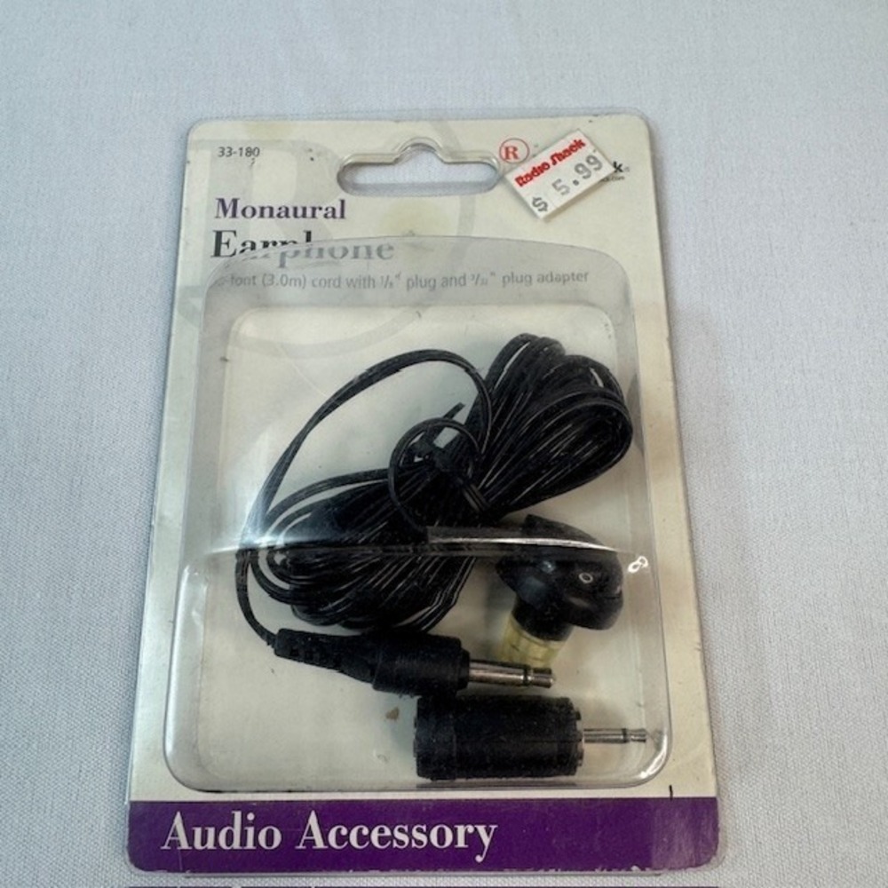 Radio Shack Monaural Earphone Ear Piece‎ With 3/32 Plug Adapter Pre-owned